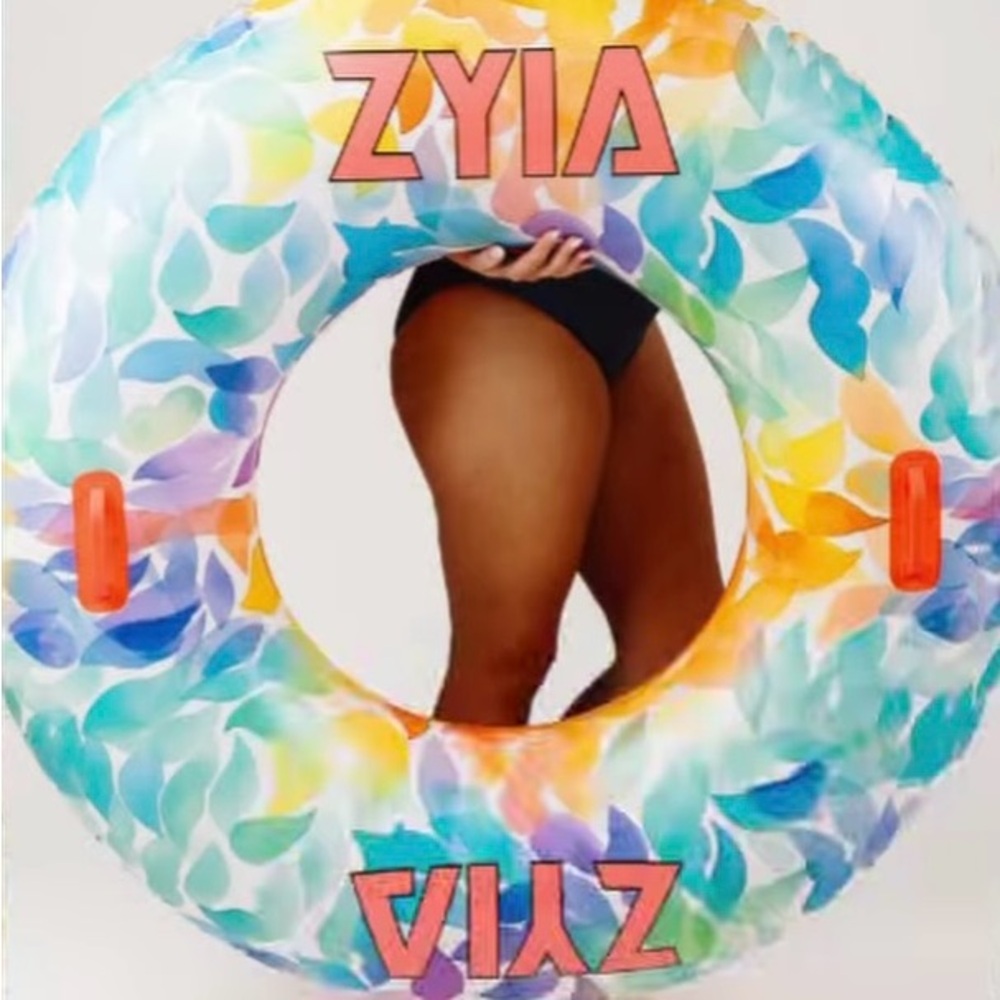 ZYIA Pastel Wash Pool Ring BNWB